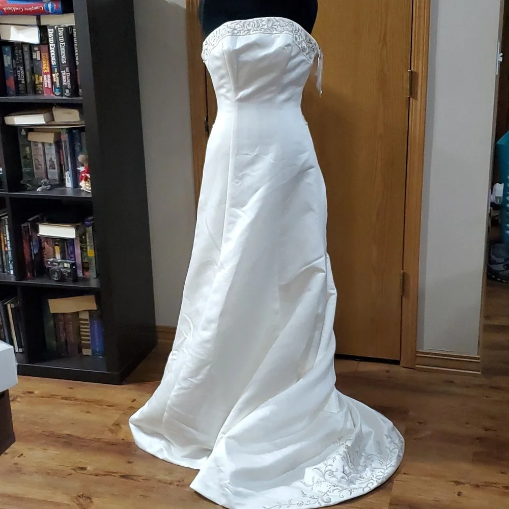 Mori Lee NWT ivory gold beaded wedding dress strapless gorgeous 😍
